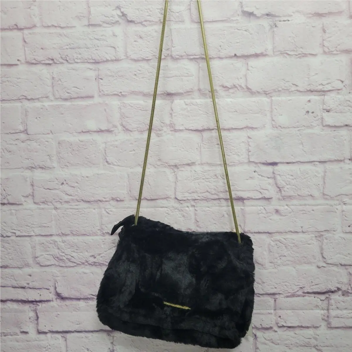 Bkiana Fur Crossbody Bag 11x8 Gold Chain Strap Fluffy by Steve Madden