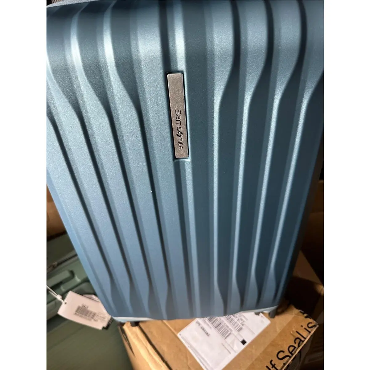 Uplift Hardside Carry On Spinner 22 by Samsonite