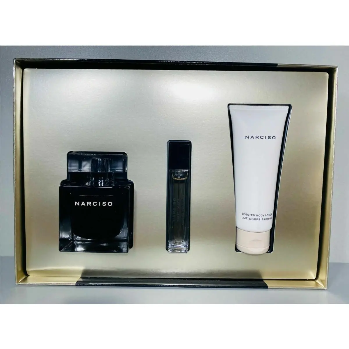 Eau De Toilette 3 Oz + 0.33 Oz +body Lotion 2.5 Oz - For Women by Narciso Rodriguez