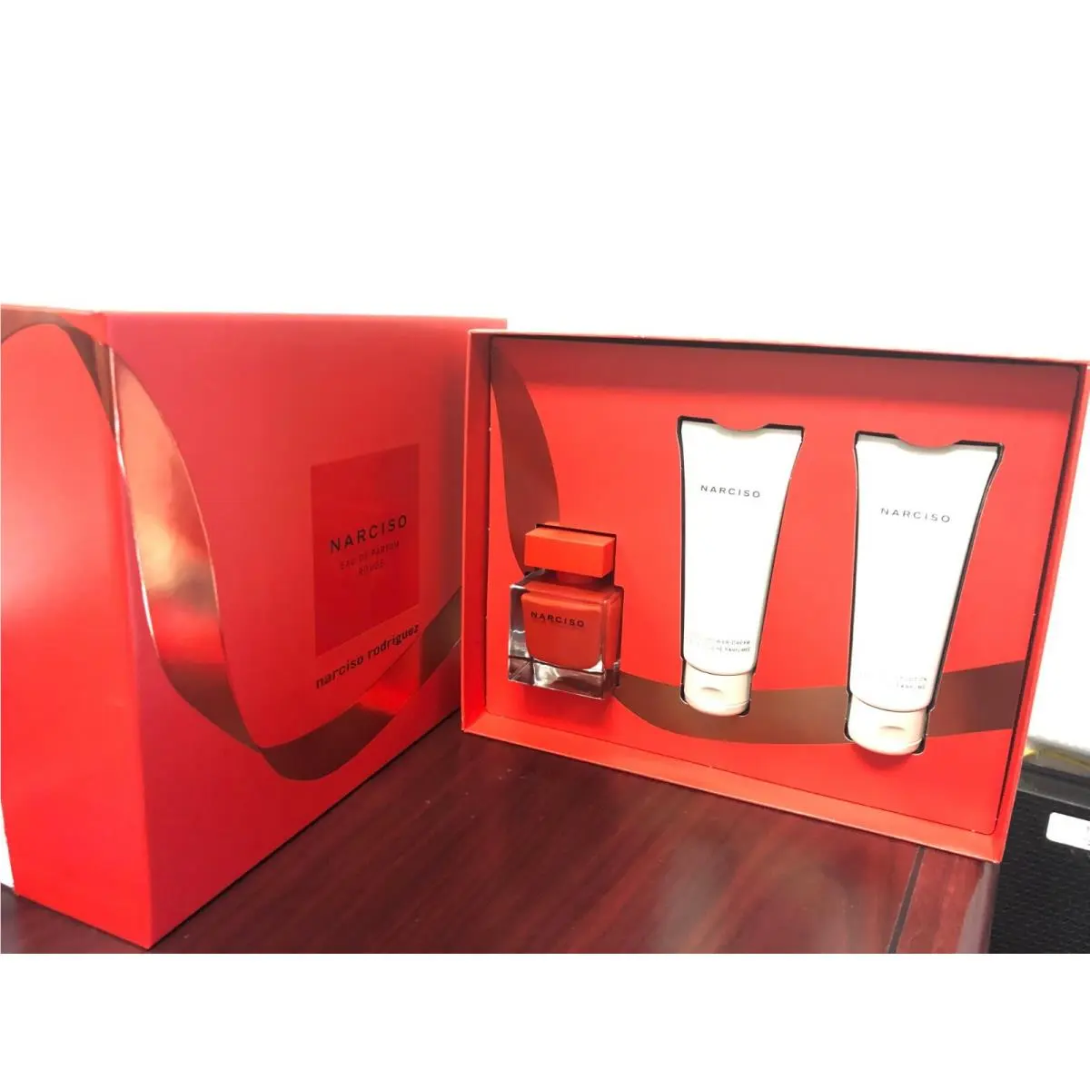 Rouge 3 Pieces Gift SET:1.6 Edp Spray+1.6 B/L+1.6 Shower Cream by Narciso Rodriguez