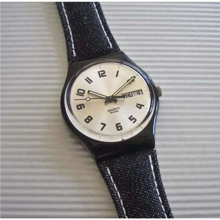 Black IS Back Swatch w Day/date Glow Hands Black Leather Band Nib-rare