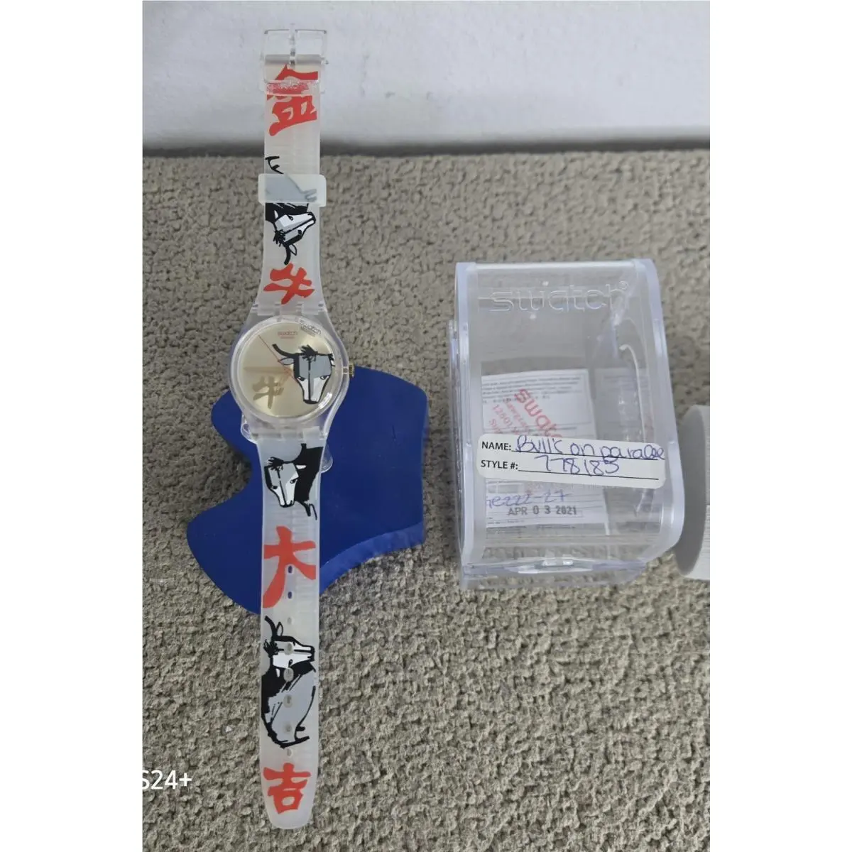 Swatch Bulls On Parade GE222 27 Special Edition Watch