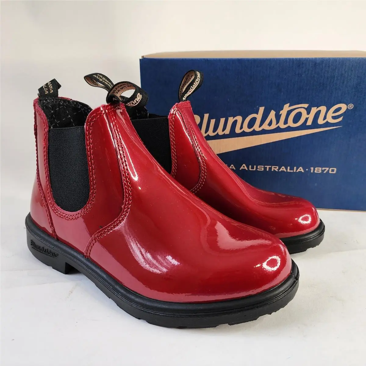 Blundstone Girls 2255 Chelsea Boots Red Patent Kids Girls UK 3 4T