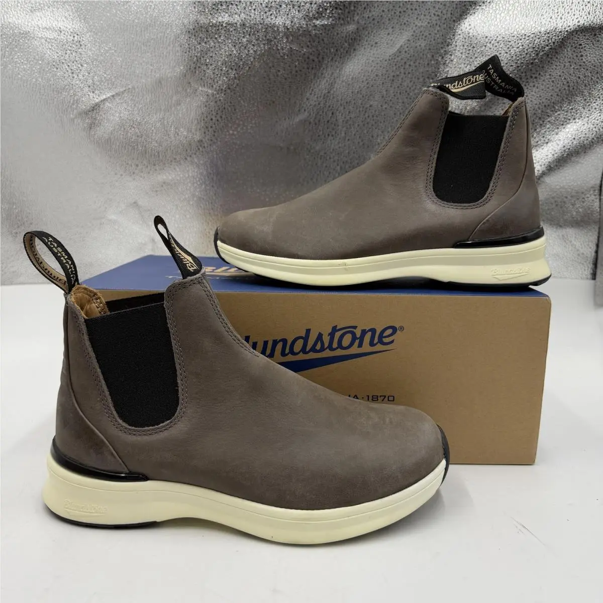 Blundstone BL2143 Chelsea Ankle Boots Womens Size 7.5 Gray 2141 Elastic Sided