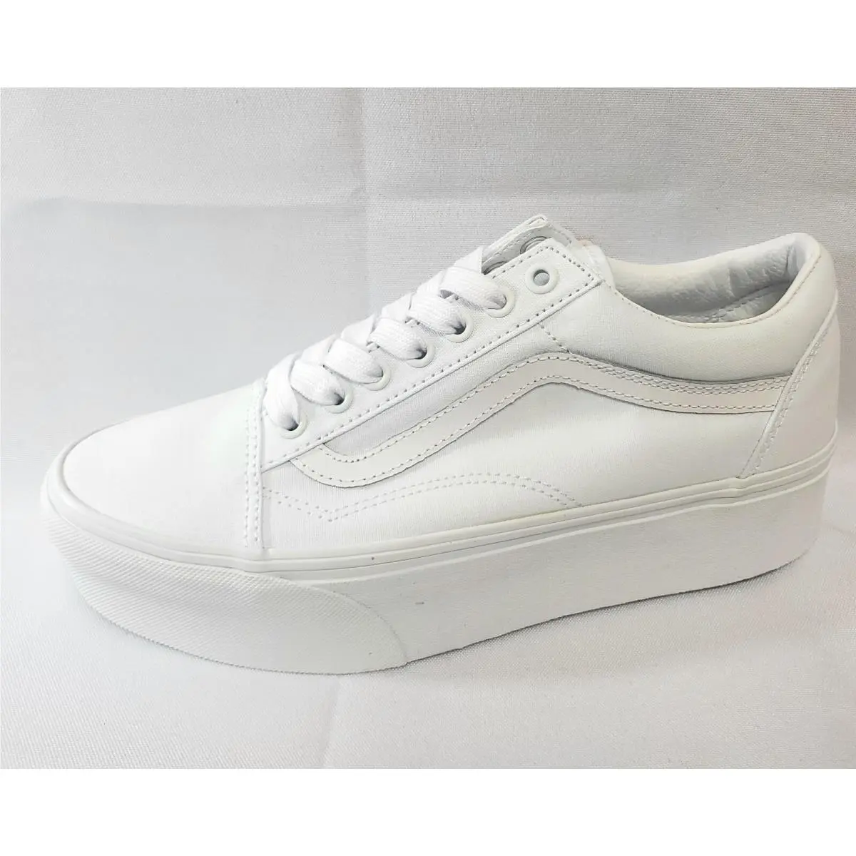 Vans shoes - VN0A7TNOBLK - VN0A7TNOBLK - White 2