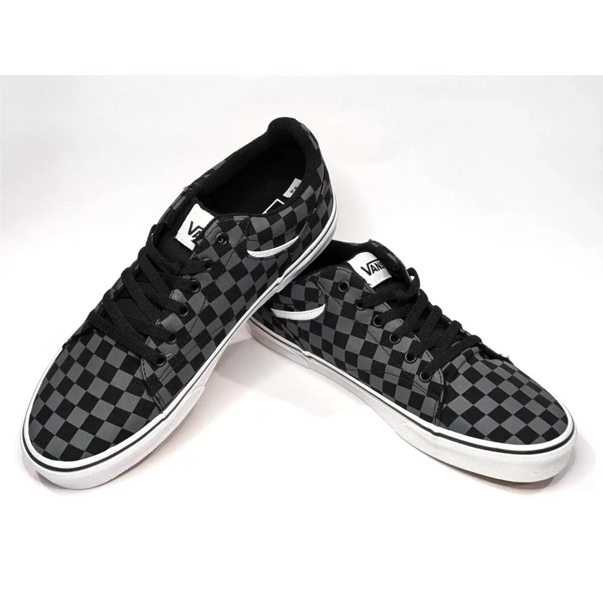 Seldan Checkerboard Black/pewter Men`s Canvas Sneakers - Assorted Sizes by Vans