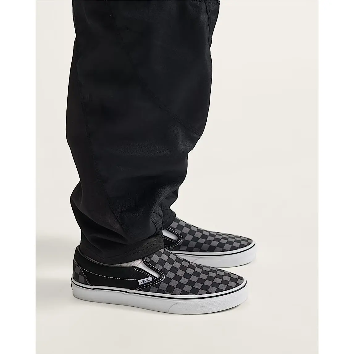 Vans shoes - VANS Classics - Classics - Black / White, Multiple Colors Available 24