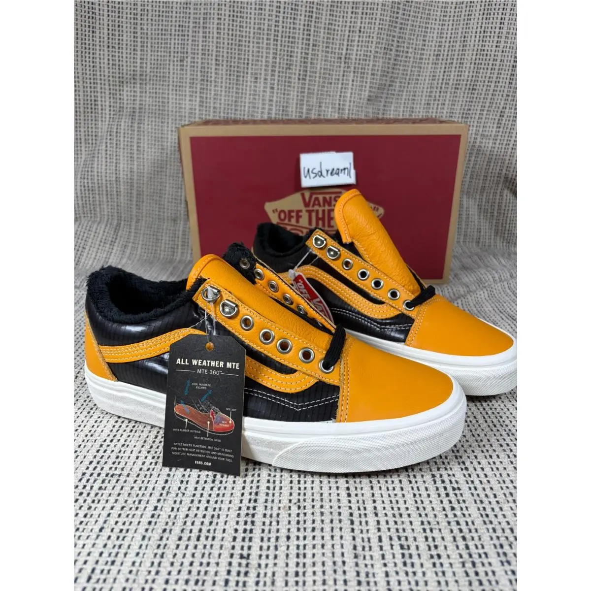 Vans shoes - VANS Old Skool - Old Skool - VN0A348F2NF - Orange 9