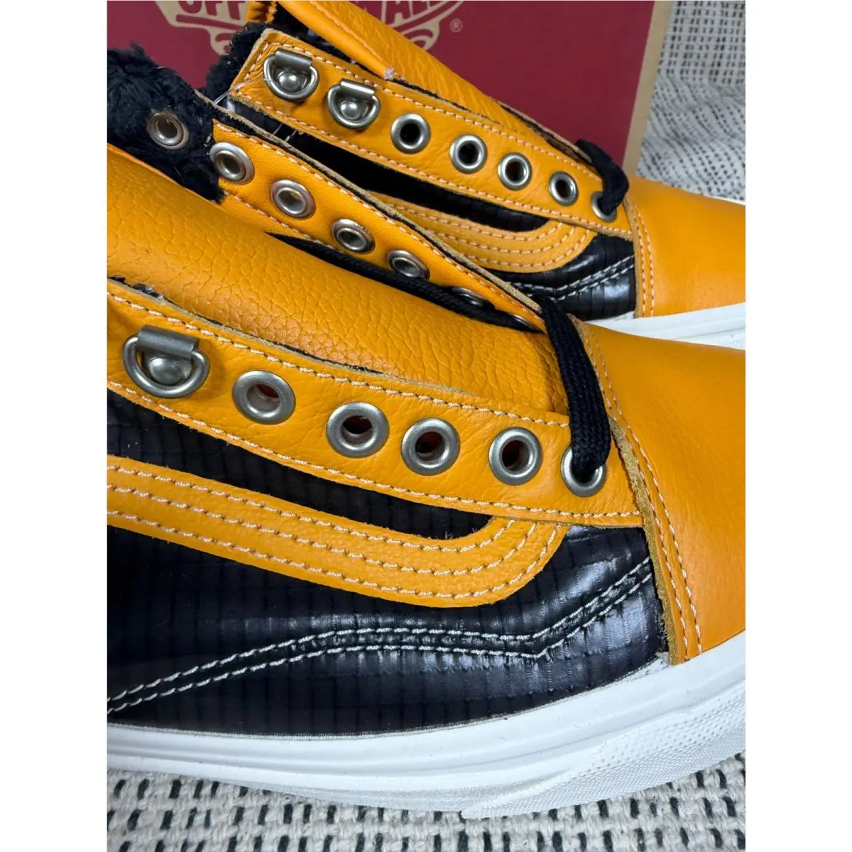 Vans shoes - VANS Old Skool - Old Skool - VN0A348F2NF - Orange 19