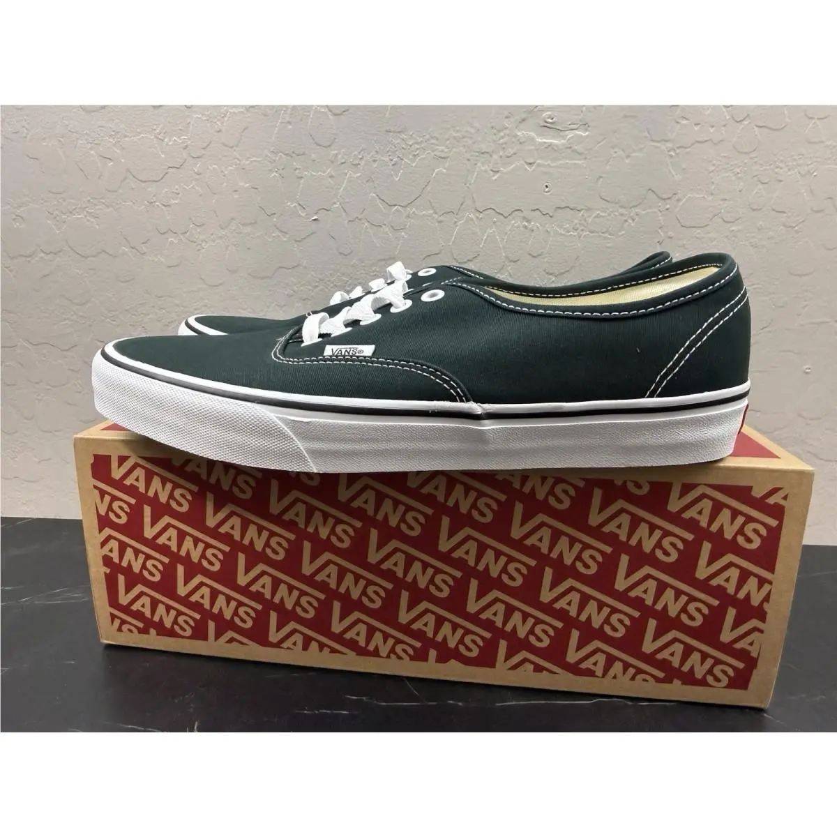 Vans shoes - VANS VN000EE3BLK - Green 0