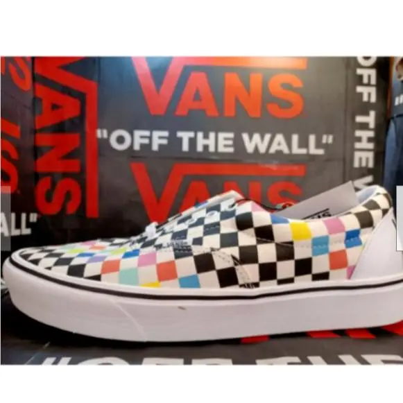 Men`s 5/Women`s 6.5 Comfycush Era x Moma Limited Edition VN0A3WM91PJ by Vans