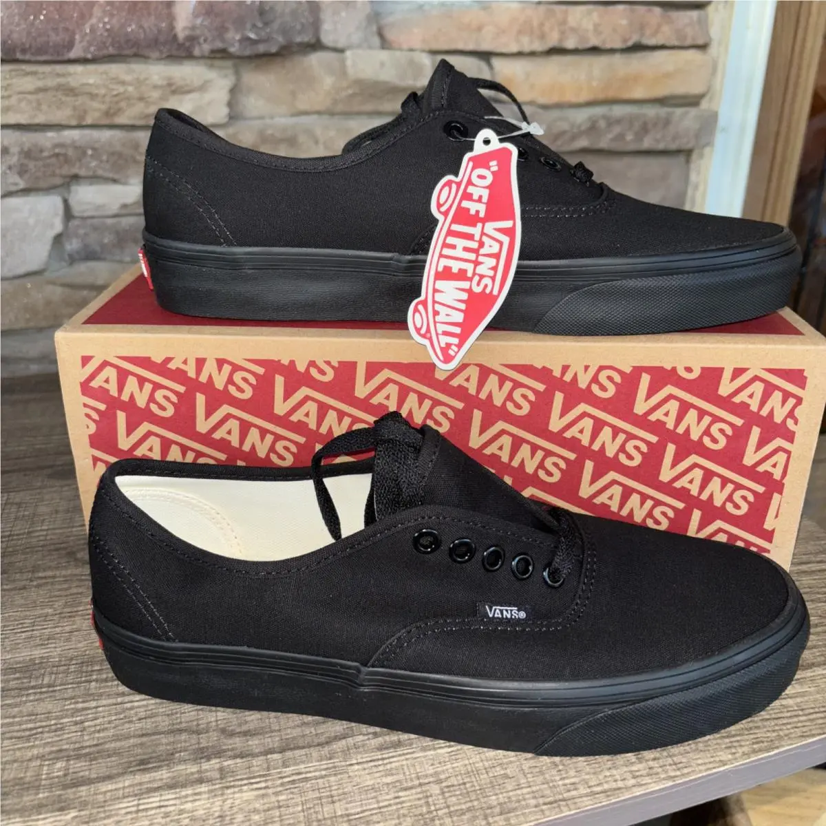 UA Authentic UA Black/black VN000EE3BKA1 Men’s 8 Women’s 9.5 by Vans
