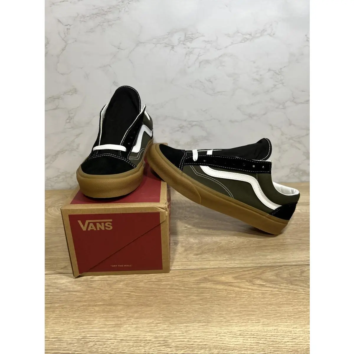 Style 36 2-Tone Men Black Olive Gum Sole Sneakers VN0A54F6B9M Sz 8.5 by Vans