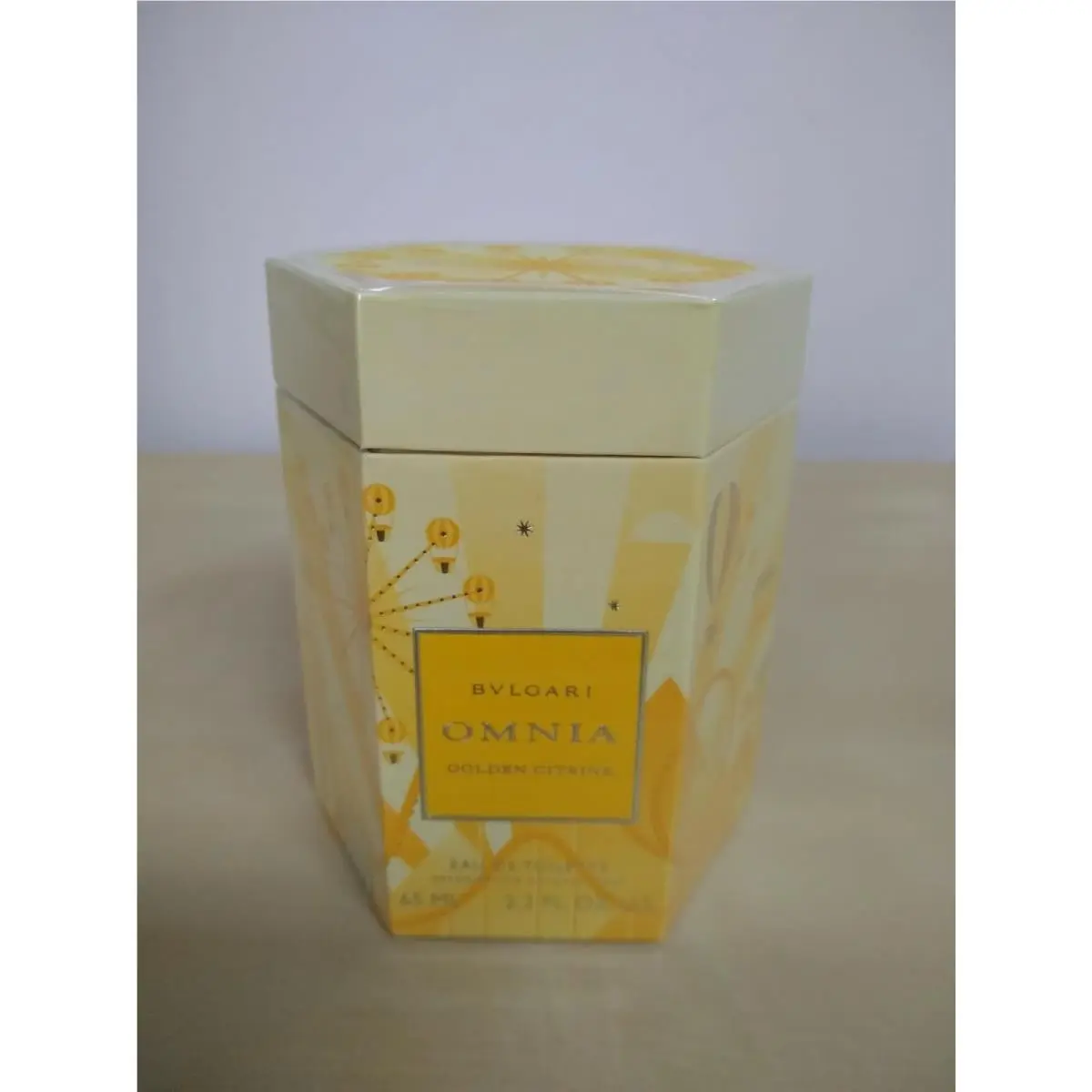 Omnia Golden Citrine Eau de Toilette Spray 2.2 fl oz / 65 ml by Bvlgari
