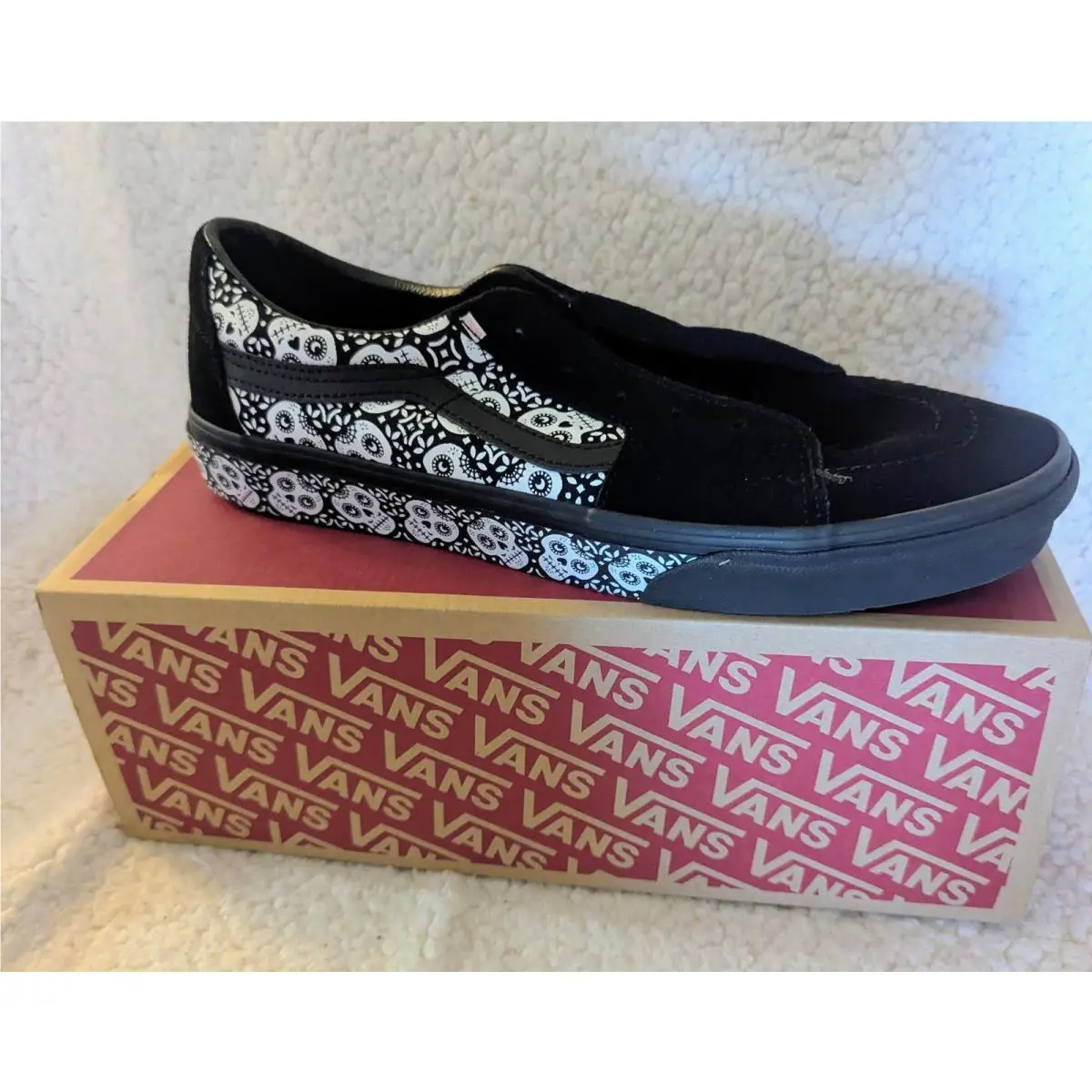 Dia De Los Muertos Sk8-Low Black White Sneakers Mens 9.5 Skulls Dead by Vans