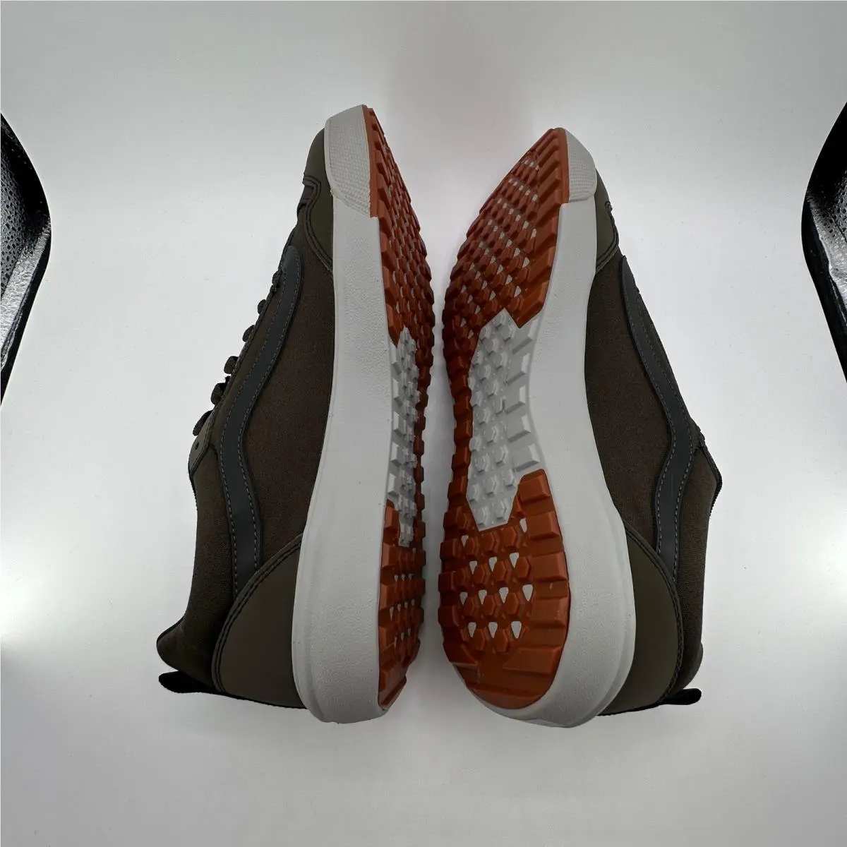 Vans shoes - Range Exp Reflective Coal Brown - Brown 7