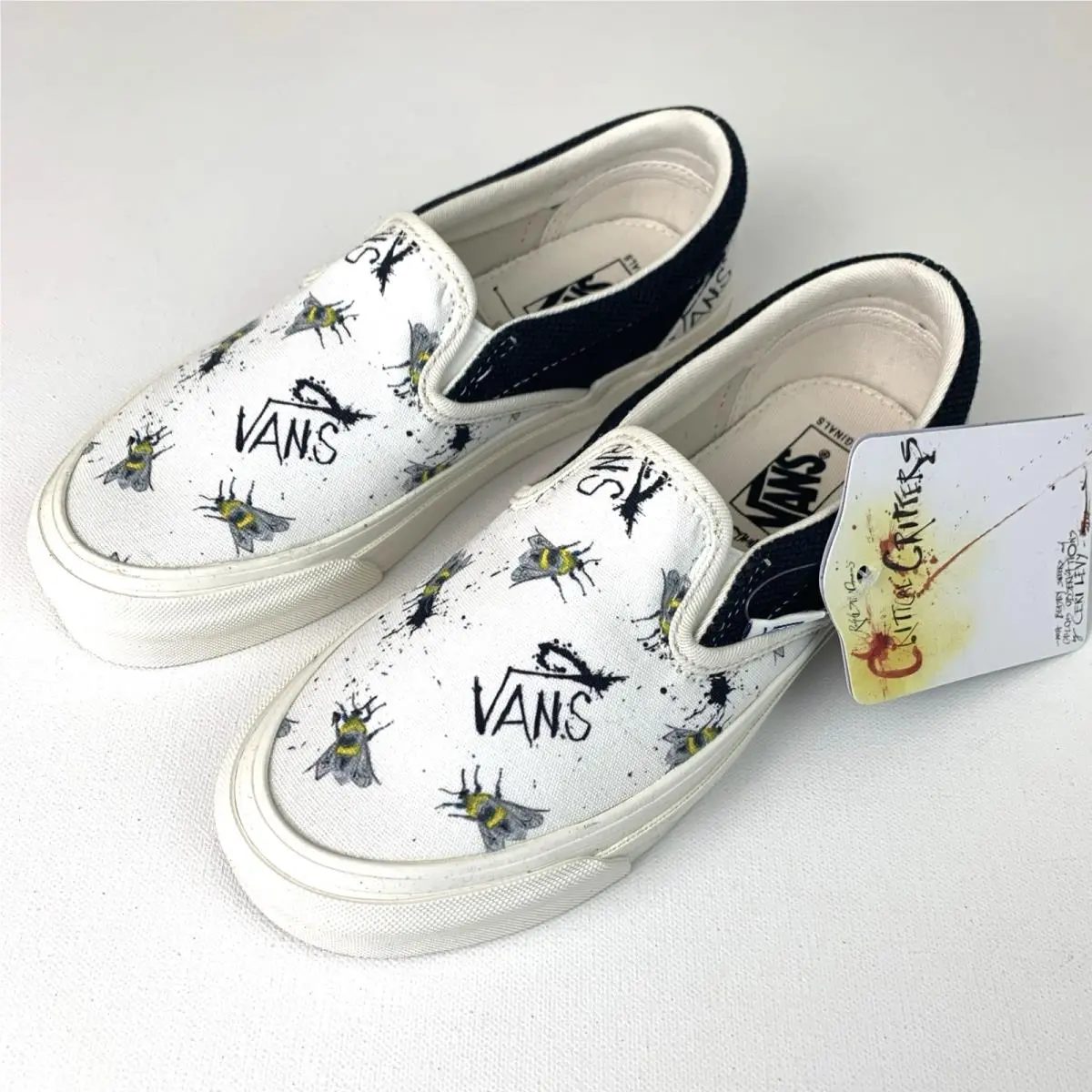 Vault x Ralph Steadman Bees OG Classic Slip-on Mens 3.5 / Womens 5 2019 by Vans