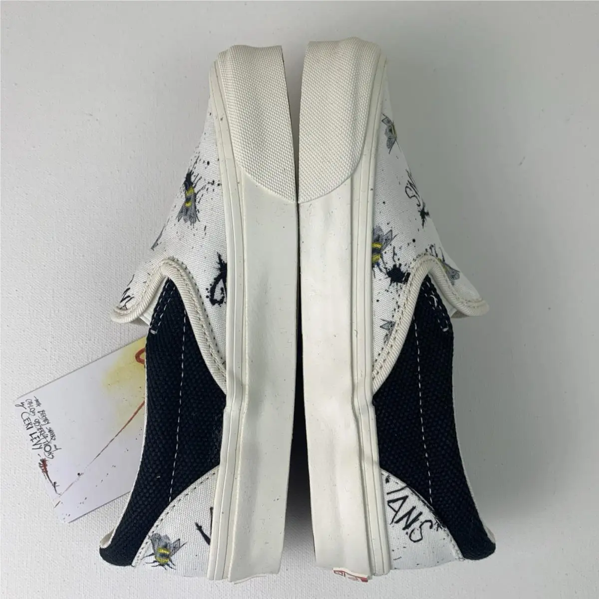Vans shoes - Vans Og Classic Slip on - VN0A45JKVQL - White 1