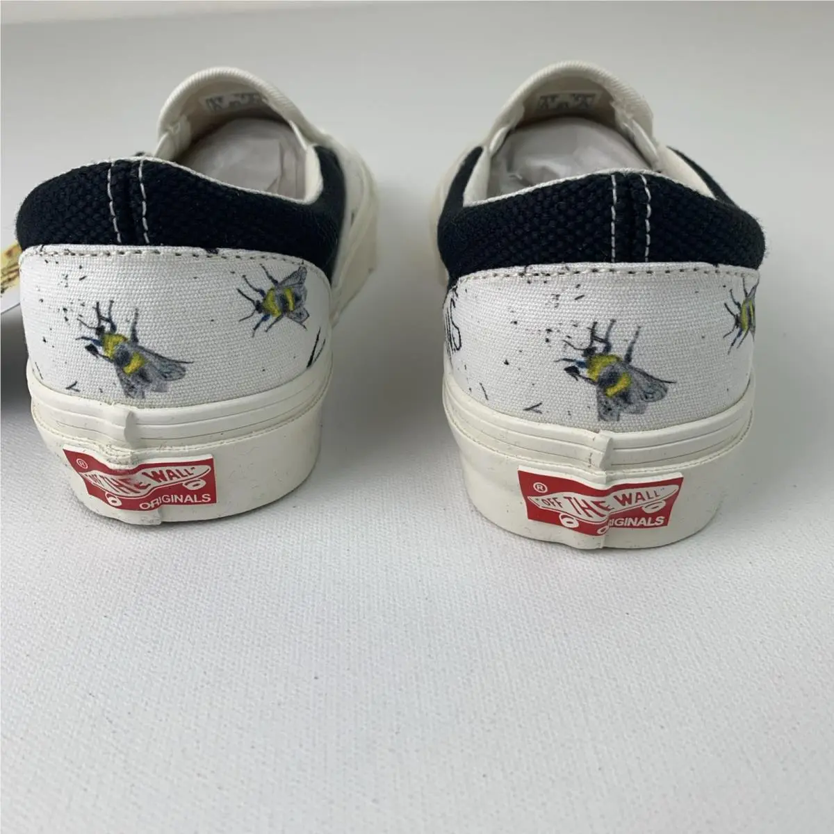 Vans shoes - Vans Og Classic Slip on - VN0A45JKVQL - White 3