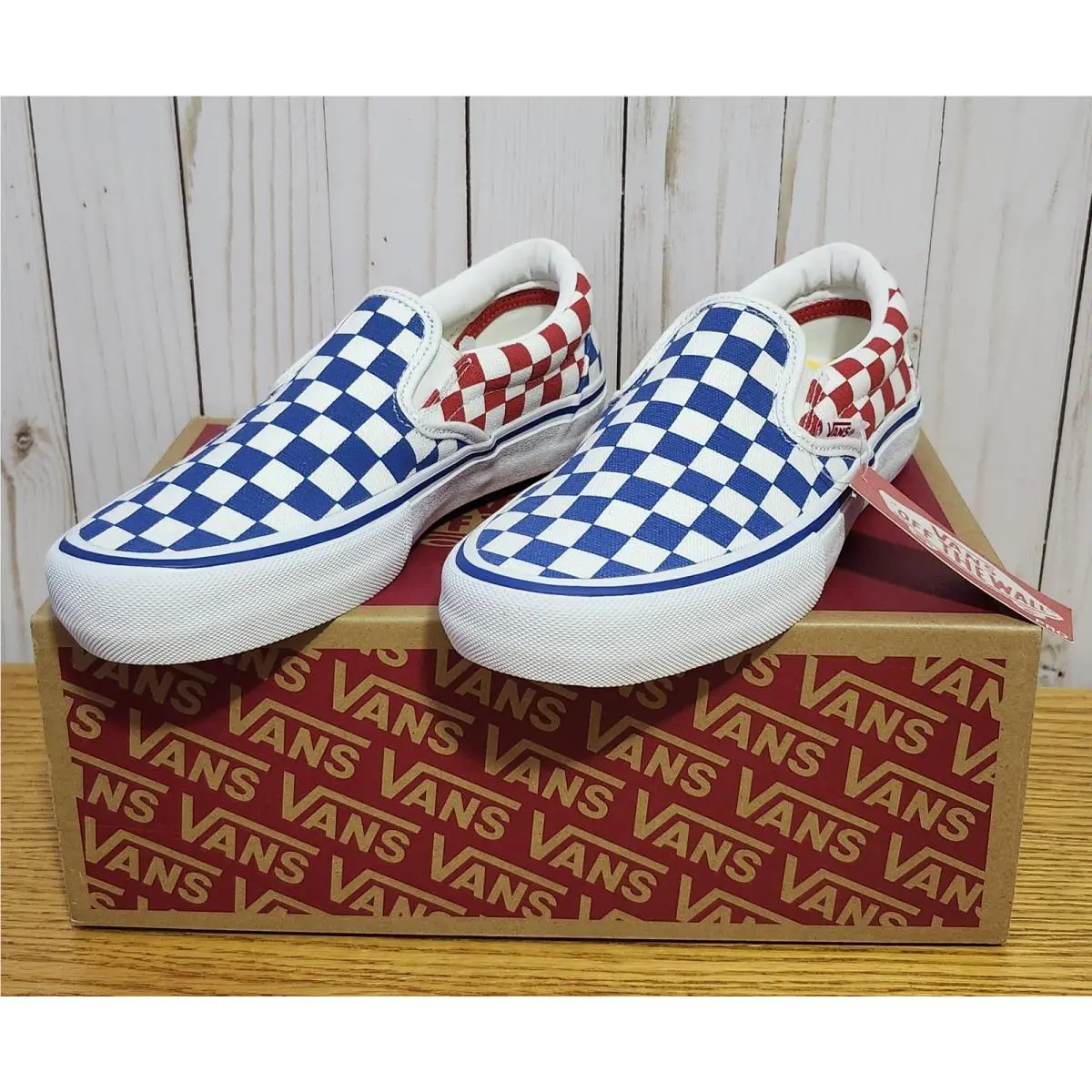 Slip-on Pro Checkerboard Unisex Men 5.5 Red White Blue Yellow on Inside by Vans