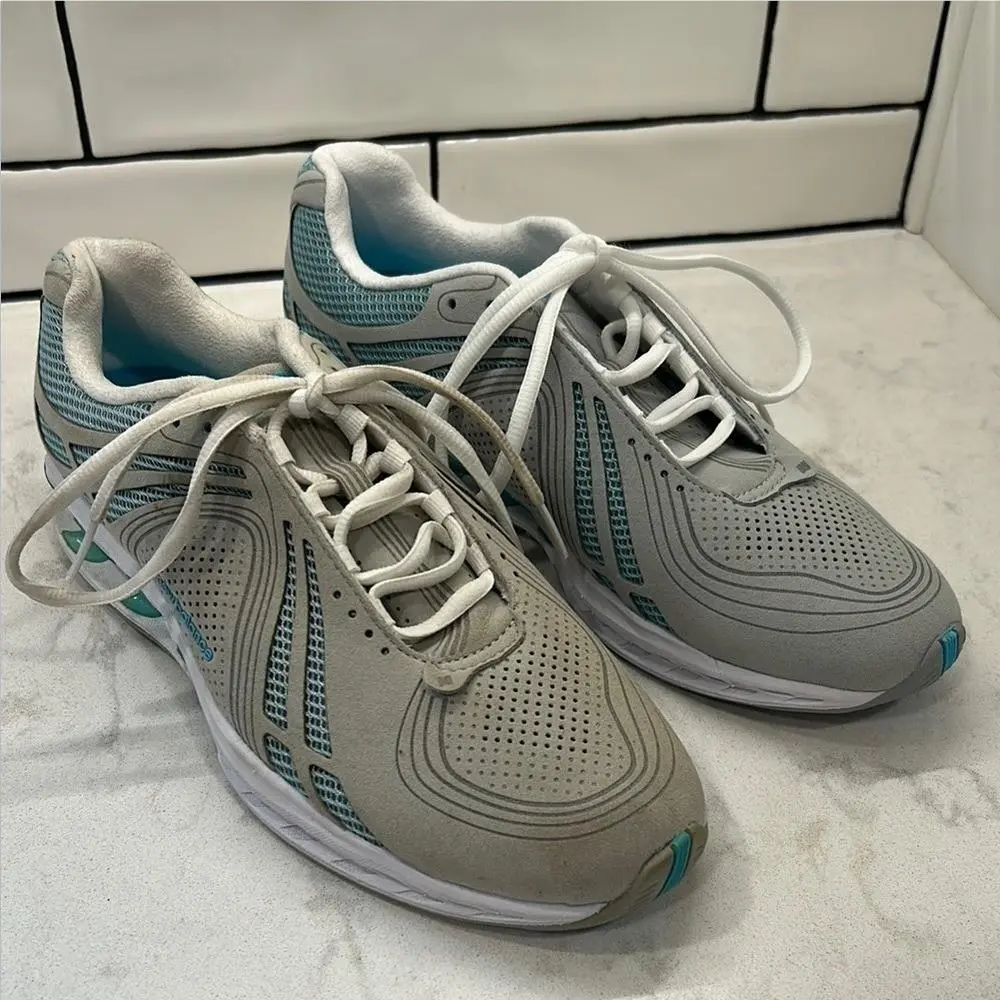 New Balance shoes - Blue 10