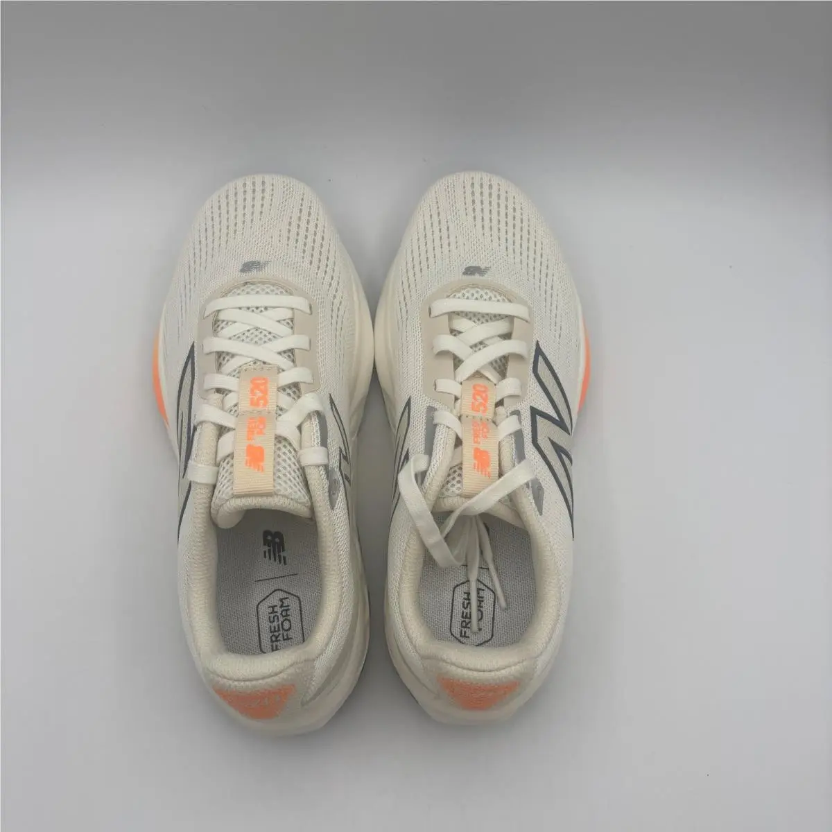 New Balance shoes - New Balance 520 - White 3