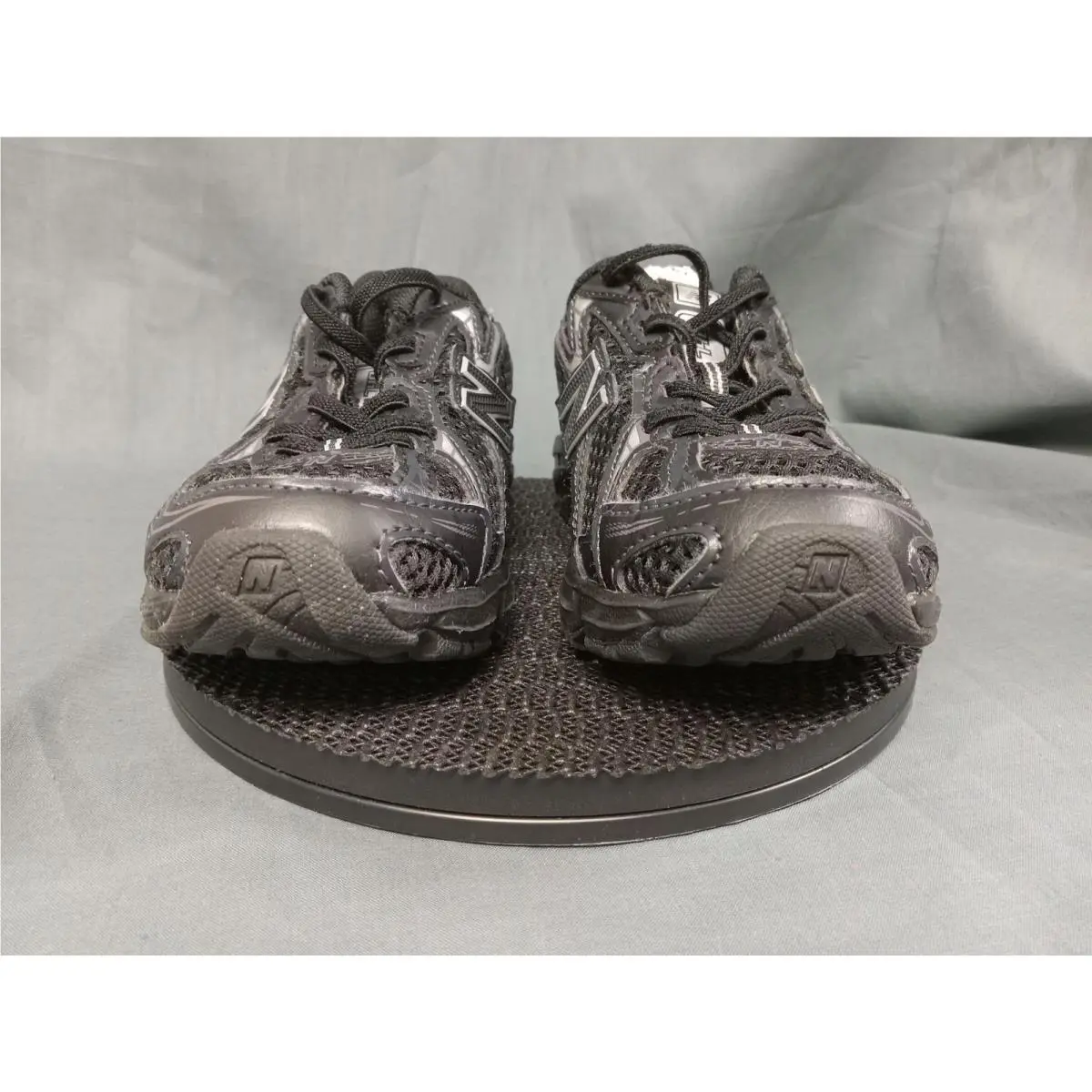New Balance shoes - Black (UPC: 197967904257) 1