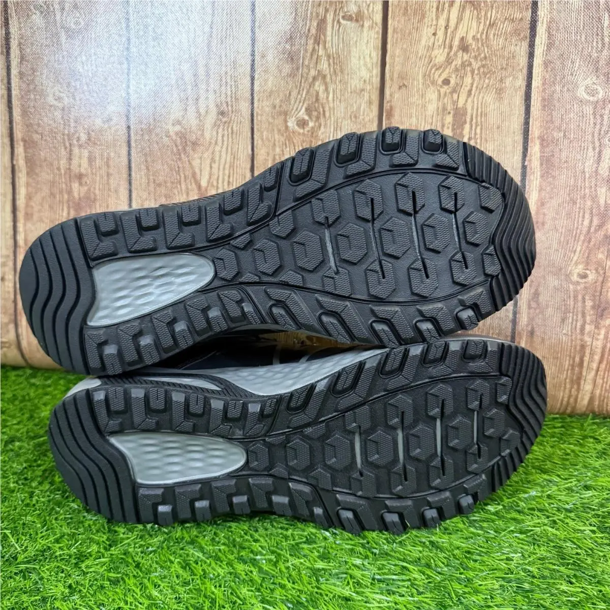 New Balance shoes - New Balance 410v8 - Black 6