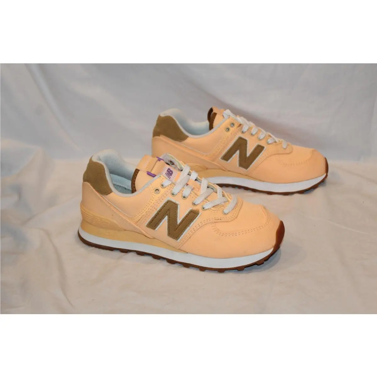 New Balance shoes - New Balance 574 - WL574BK2 - Orange 1