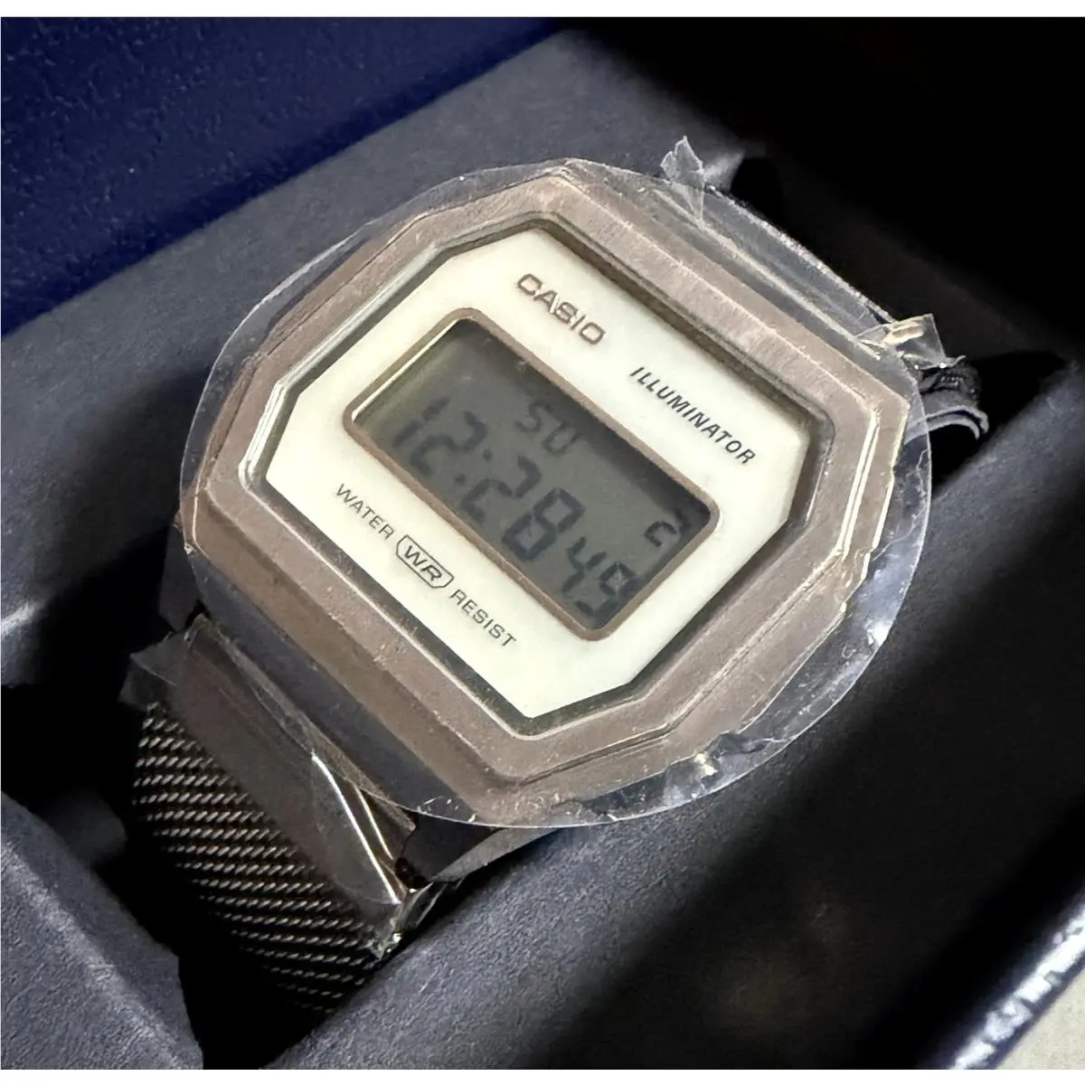 A1000MCG-9JF Full Metal Rose Gold + White Mother of Pearl Dial Jdm by Casio