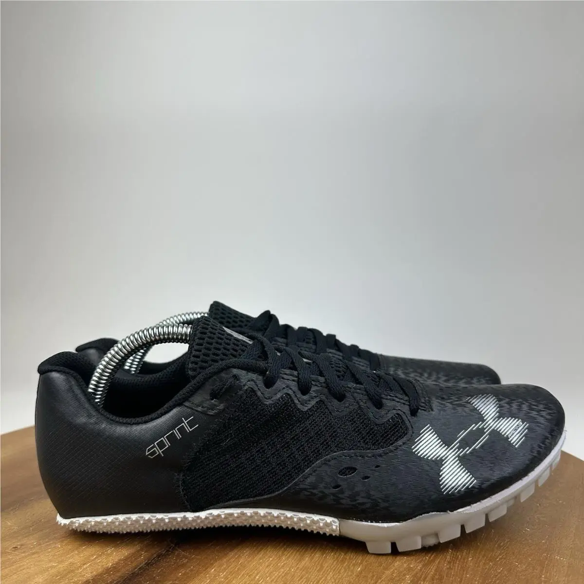Nwob Mens  Kick Sprint 4 Track Spikes Sneakers Shoes Size 10 D by Under Armour