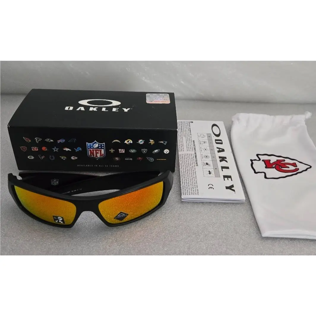 Gascan OO9014-7060 Sunglasses 60-15-128 Matte Black / Prizm Ruby by Oakley
