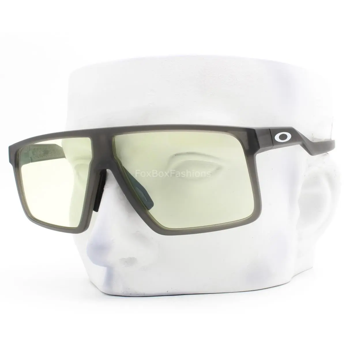 Helux Gaming Sunglasses Matte Gray Smoke Prizm Gaming OO9285-0261 W/pouch by Oakley