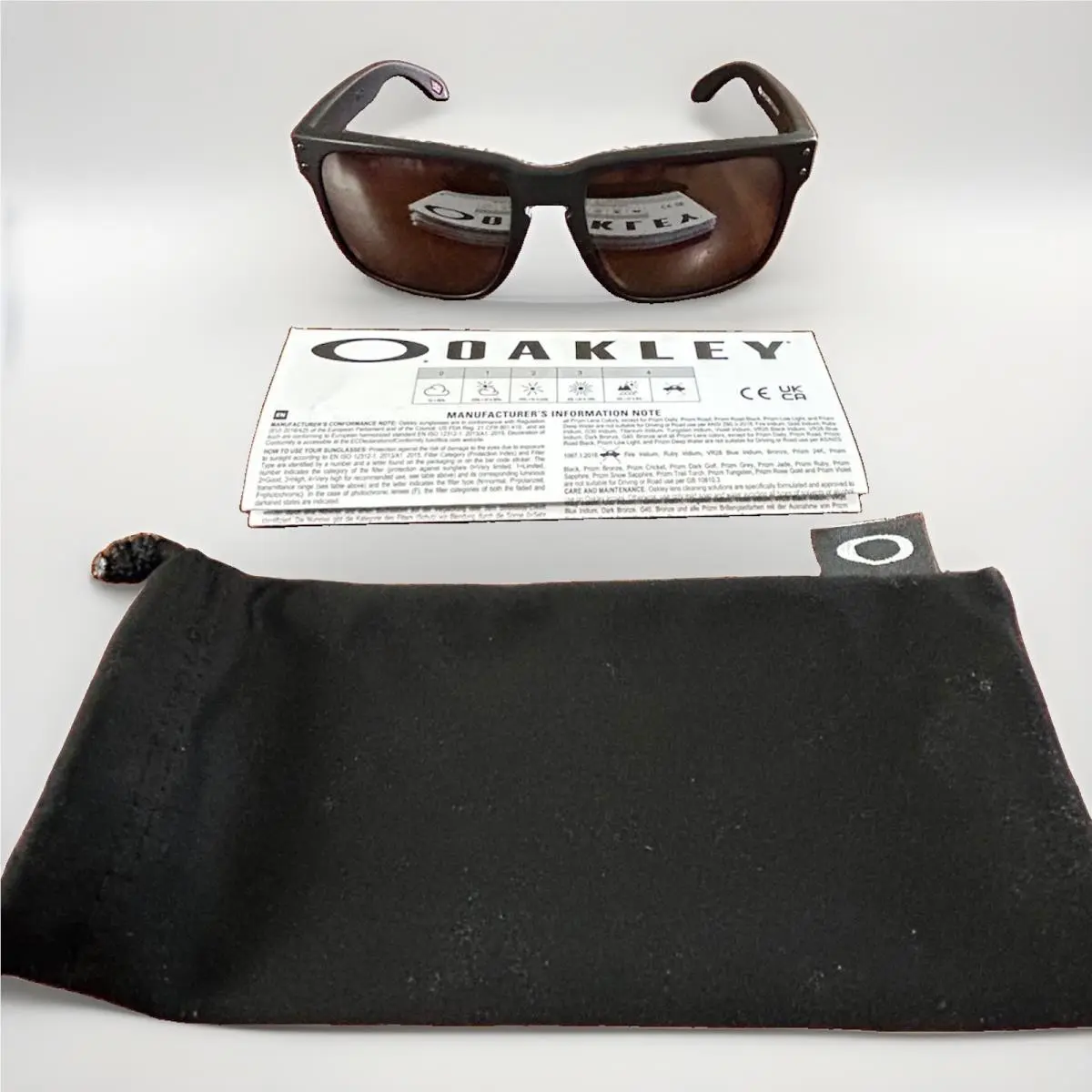 Holbrook OO9102 Matte Black Sunglasses Gray Lenses w/ Box Pouch Papers by Oakley