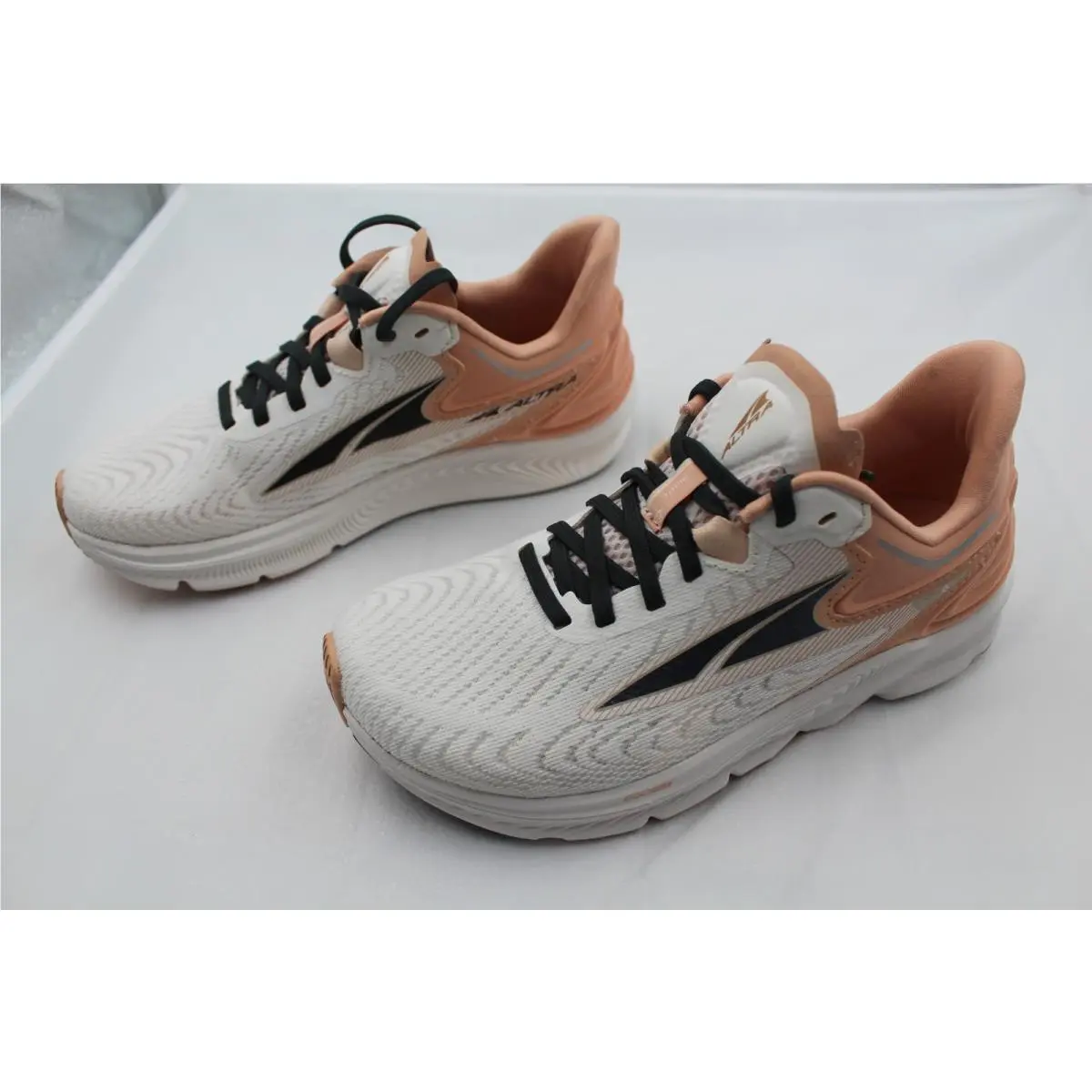 Altra shoes - Altra Torin - Torin - AL0A7R78110-055 - White 9