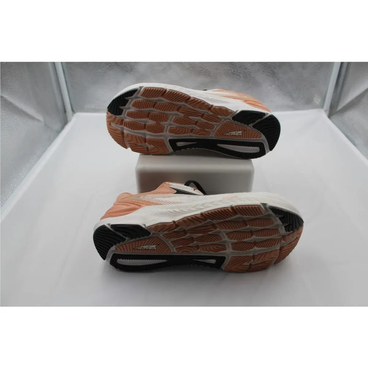 Altra shoes - Altra Torin - Torin - AL0A7R78110-055 - White 6