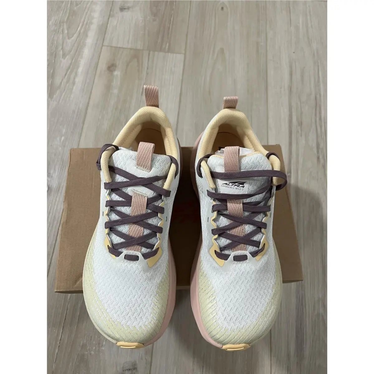 Altra Experience Wild 2 Women’s Size 8.5 AL0A85RY110 ‘white’ Running Shoes