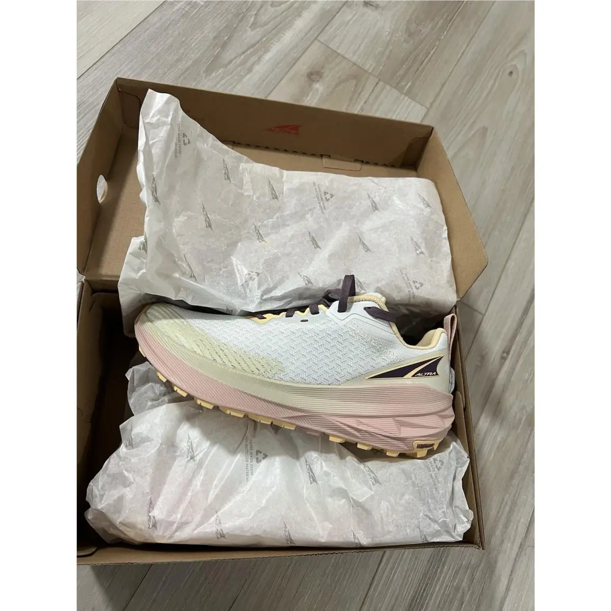 Altra shoes - Altra Experience - Experience - White 3