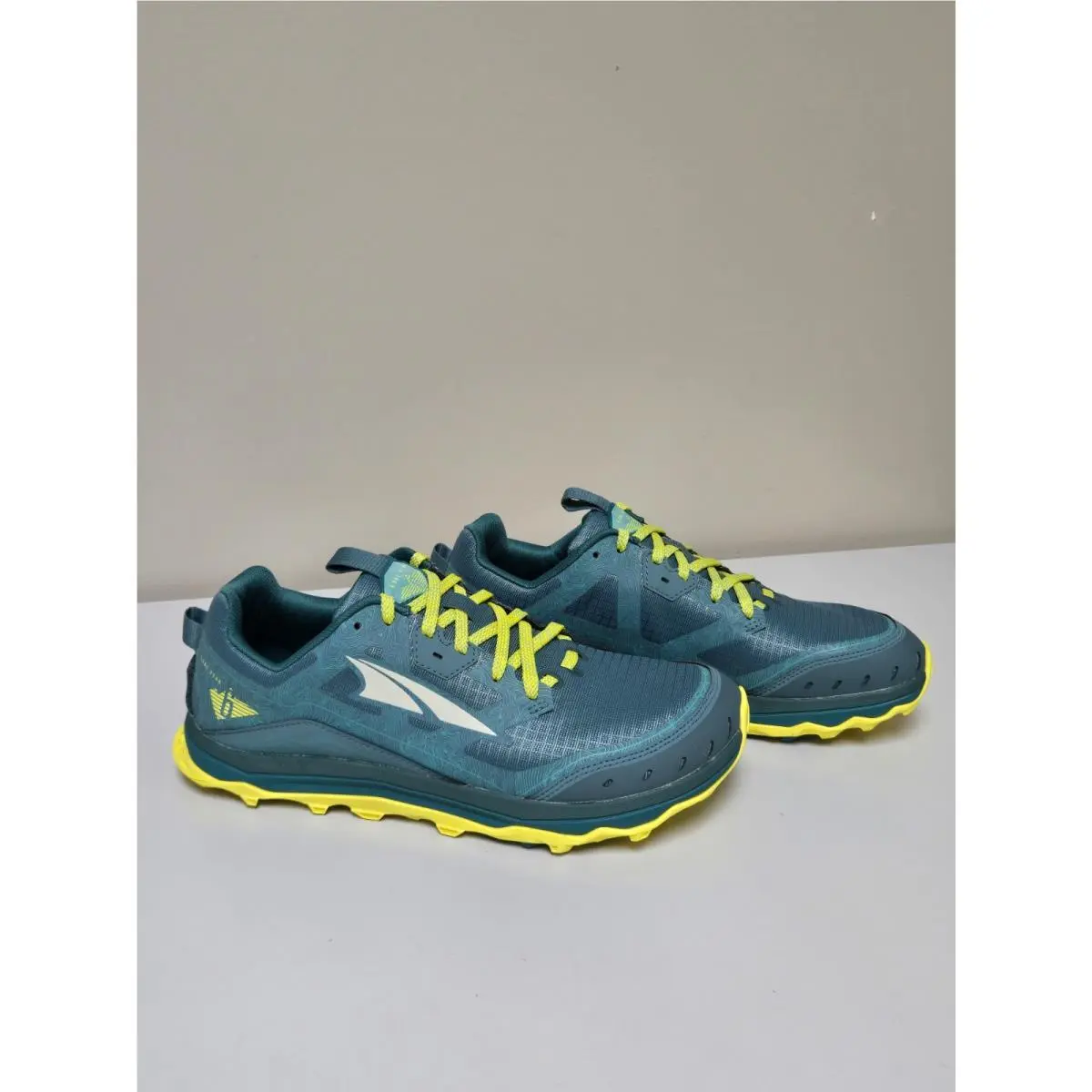 Altra Lone Peak 6 Men’s Trail Running Shoes Size 9.5 Dusty Teal