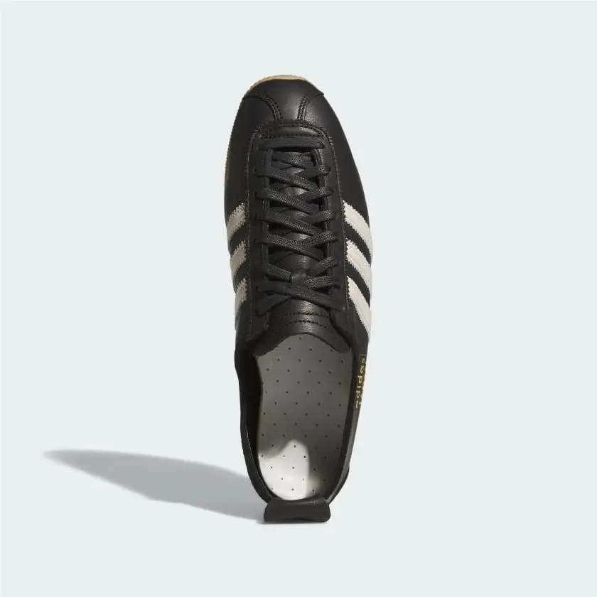 Adidas shoes - Core Black / Alumina / Gold Metallic