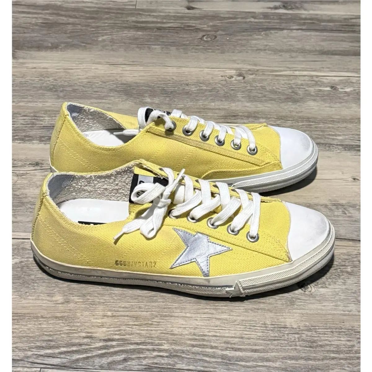 Golden Goose shoes - Golden Goose - G30WS639M3 - Yellow 0