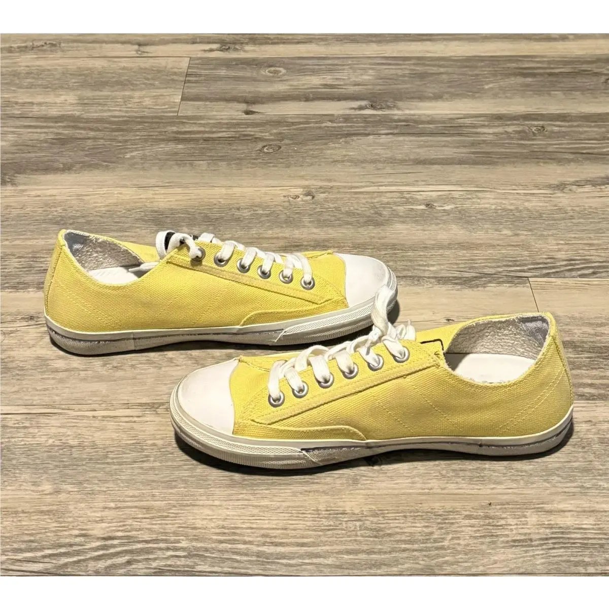 Golden Goose shoes - Golden Goose - G30WS639M3 - Yellow 2