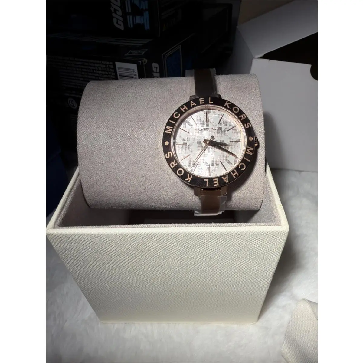 Michael Kors Women`s Watch Rose Gold Stainless Steel Bangle Band MK4623