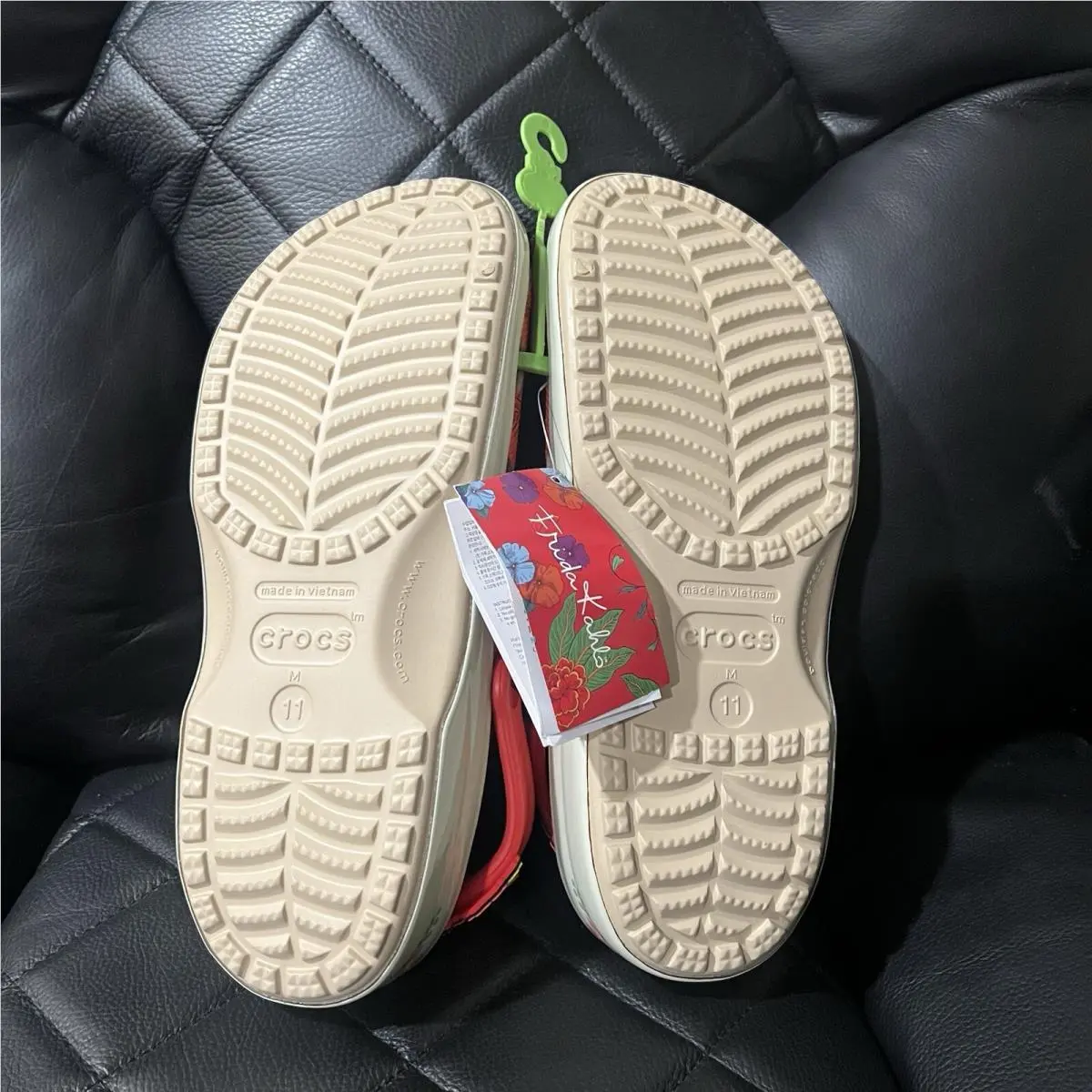 Crocs shoes - Crocs Frida Kahlo - Frida Kahlo - Red 8