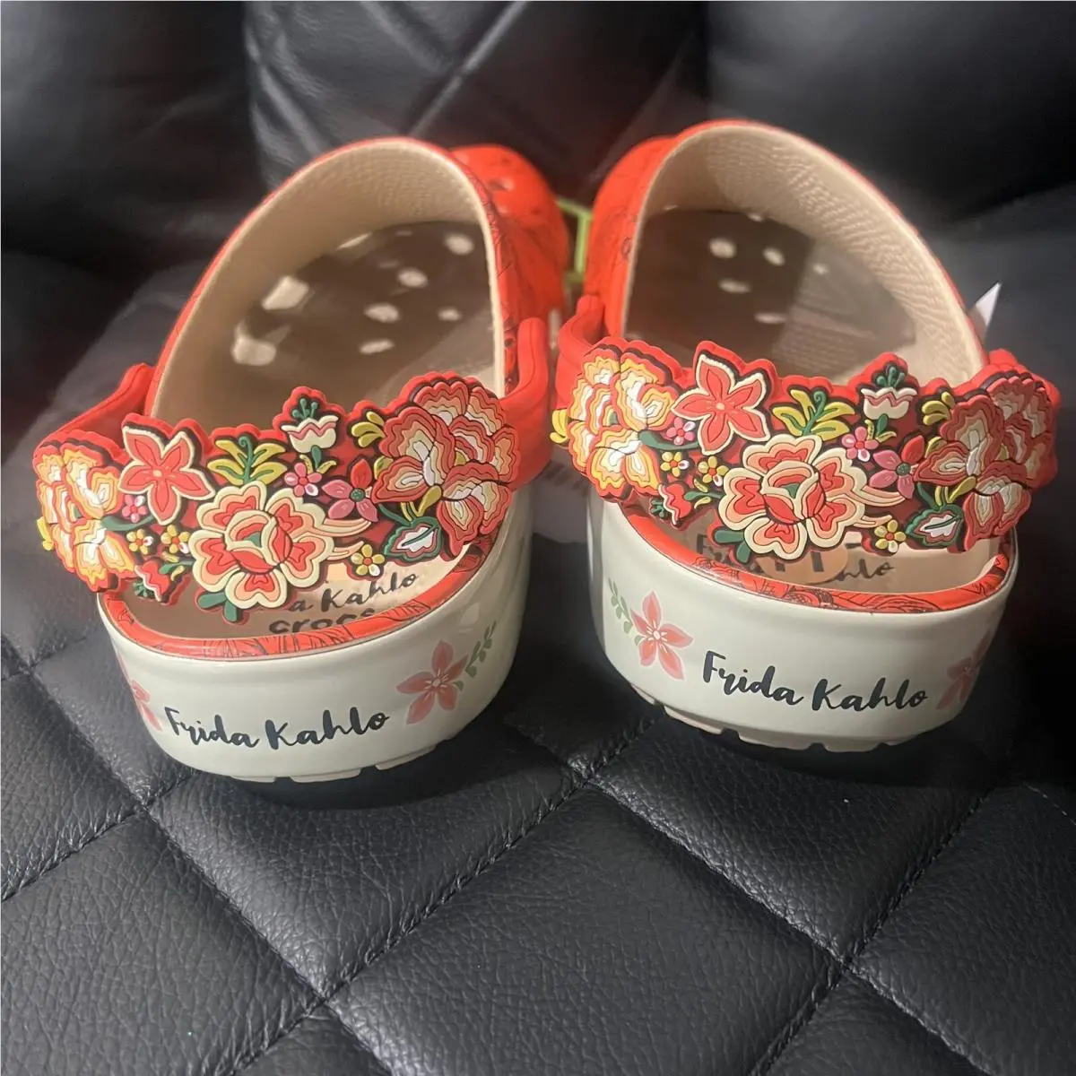 Crocs shoes - Crocs Frida Kahlo - Frida Kahlo - Red 3