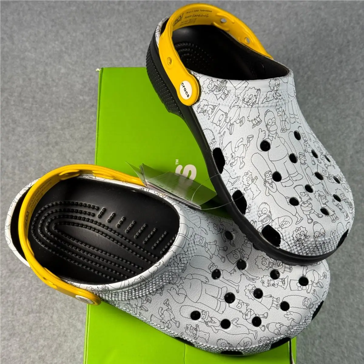 Simpsons x Crocs Classic Clog Sketch Print Yellow Strap Men`s 7 Women`s 9