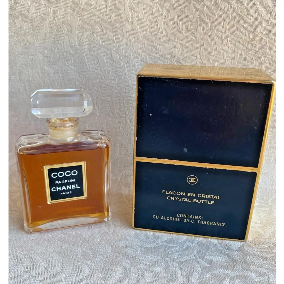 Vintage Coco Chanel Parfum Extrait Crystal Bottle Flacon en Cristal Paris