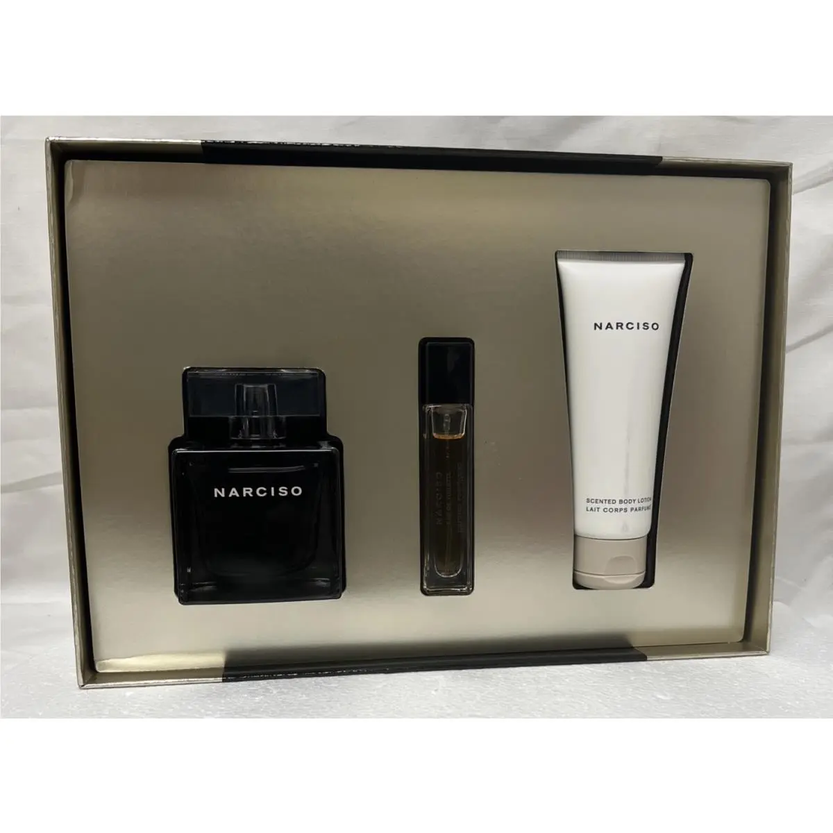 Eau De Toilette 3 Oz + 0.33 Oz +body Lotion 2.5 Oz - For Women by Narciso Rodriguez