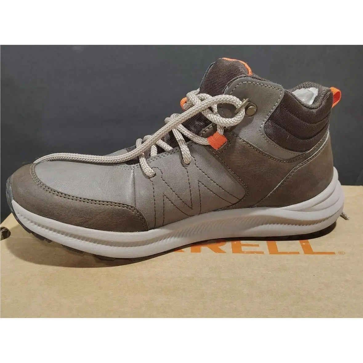 Merrell shoes - Brown (UPC: 0194917766446) 1