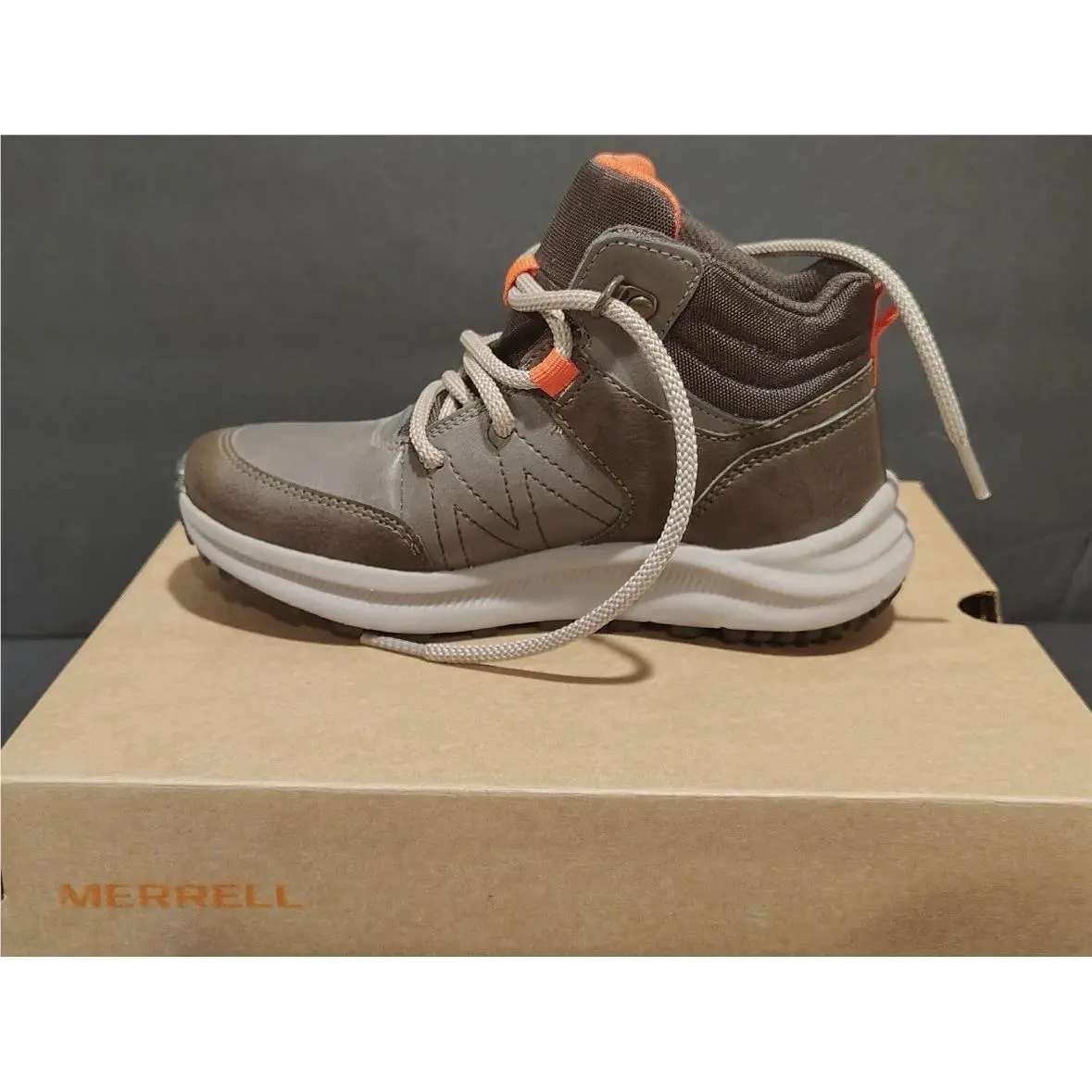 Merrell shoes - Brown (UPC: 0194917766491) 1